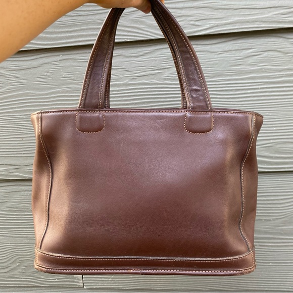 vintage coach 9303 bleecker tote handbag in brown leather - Picture 2 of 11